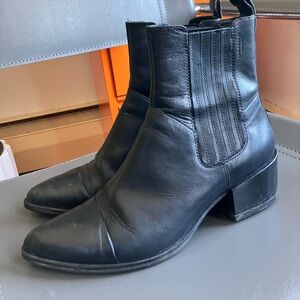 Vagabond Black Ankle Booties